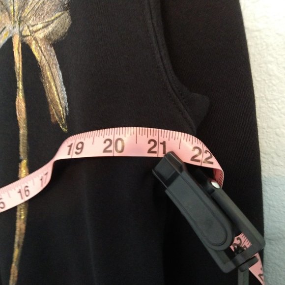 Woman's Black/Gold Floral Victoria 1/4 Zip Pull-Over - Picture 5 of 9